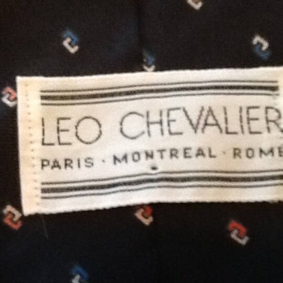 Retro Silk Leo Chevalier - Made in Canada -Black silk tie - well loved - Picture 12 of 16